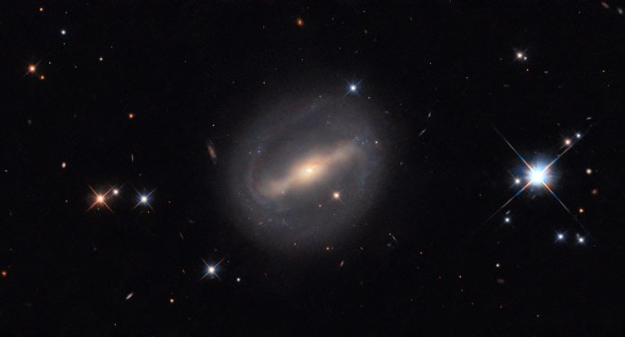 Celestial Beauty: Exploring a “Ring Galaxy” That Defies Expectations