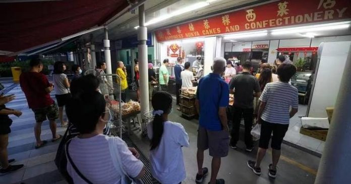 ‘Grab a last bite of nostalgia’: Heritage Toa Payoh nonya kueh shop sees 7am queues before closure on Sept 2, Lifestyle News