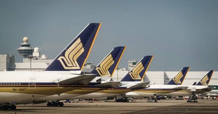 Passenger on SIA flight from Hong Kong gets offloaded for repeatedly abusing cabin crew , Singapore News